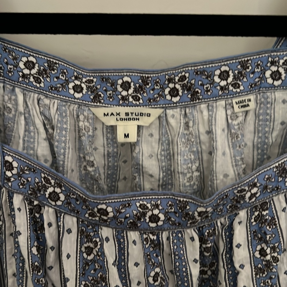 Max Studio Tank Top size medium ruffle sleeve - Picture 2 of 4